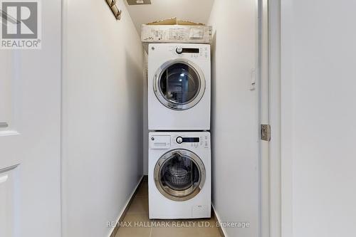 323 - 8228 Birchmount Road, Markham (Unionville), ON - Indoor Photo Showing Laundry Room