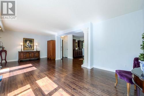 5963 6Th Line, New Tecumseth, ON - Indoor Photo Showing Living Room