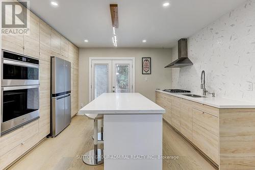 2059 Northern Avenue, Innisfil, ON - Indoor Photo Showing Kitchen