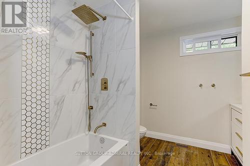 2059 Northern Avenue, Innisfil (Alcona), ON - Indoor Photo Showing Bathroom