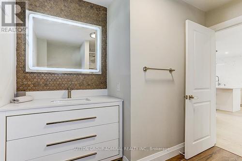 2059 Northern Avenue, Innisfil (Alcona), ON - Indoor Photo Showing Bathroom