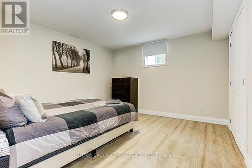 2059 Northern Avenue, Innisfil, ON - Indoor Photo Showing Bedroom