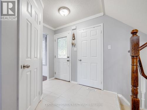 29 Stanwell Drive, Brampton (Heart Lake West), ON - Indoor Photo Showing Other Room