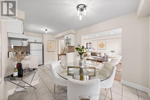 10 Paddle Gate, Richmond Hill, ON - Indoor Photo Showing Dining Room