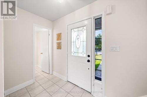 10 Paddle Gate, Richmond Hill, ON - Indoor Photo Showing Other Room