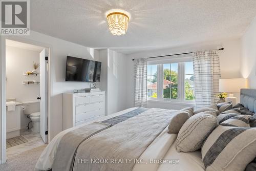 14 Barron Court, Clarington (Courtice), ON - Indoor Photo Showing Bedroom