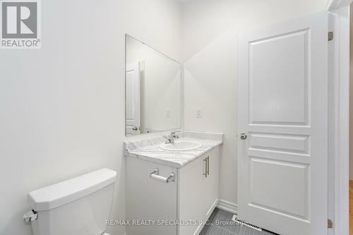 34 Adventura Road, Brampton (Northwest Brampton), ON - Indoor Photo Showing Bathroom