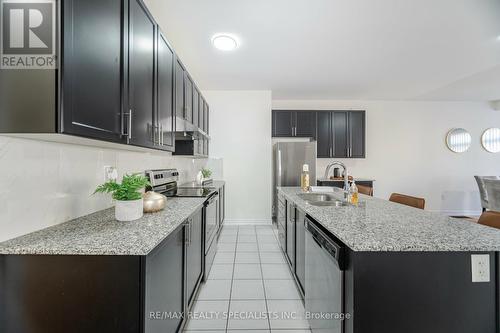 34 Adventura Road, Brampton (Northwest Brampton), ON - Indoor Photo Showing Kitchen With Double Sink With Upgraded Kitchen