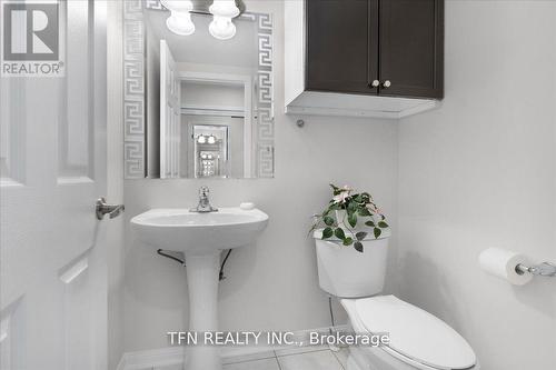 261 Cedric Terrace, Milton (Harrison), ON - Indoor Photo Showing Bathroom