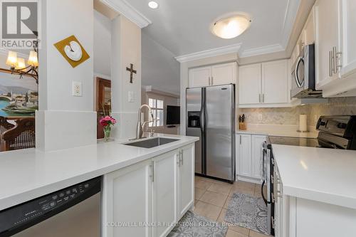 77 Mowat Crescent, Halton Hills, ON - Indoor Photo Showing Kitchen