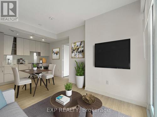 4701 - 3883 Quartz Road, Mississauga (City Centre), ON - Indoor Photo Showing Living Room