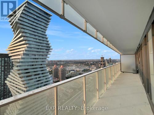 4701 - 3883 Quartz Road, Mississauga (City Centre), ON - Outdoor With Balcony With Exterior