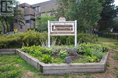 252 - 2095 Roche Court, Mississauga, ON - Outdoor