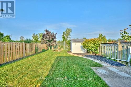 7635 Ronnie Crescent, Niagara Falls, ON - Outdoor