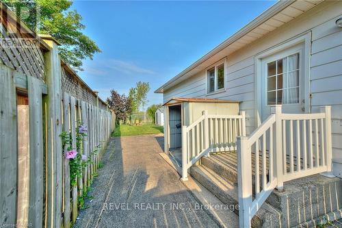 7635 Ronnie Crescent, Niagara Falls, ON - Outdoor With Exterior