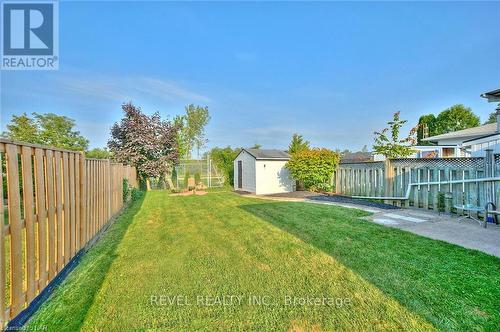 7635 Ronnie Crescent, Niagara Falls, ON - Outdoor