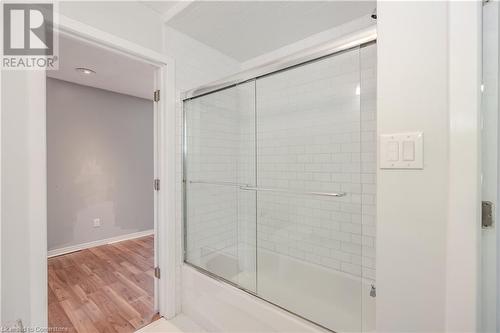 2232 Lancaster Crescent, Burlington, ON - Indoor Photo Showing Bathroom