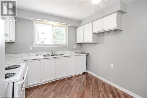 2232 Lancaster Crescent, Burlington, ON - Indoor Photo Showing Kitchen With Double Sink