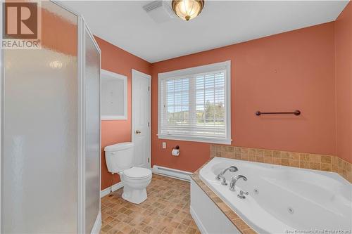 91 Javin Hill Drive, Saint John, NB - Indoor Photo Showing Bathroom