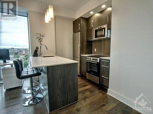 255 Bay Street Unit#1312, Ottawa, ON - Indoor Photo Showing Kitchen