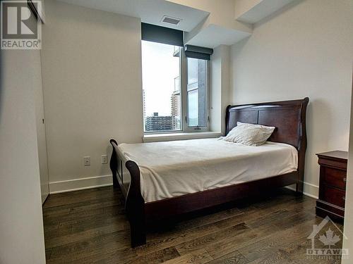 255 Bay Street Unit#1312, Ottawa, ON - Indoor Photo Showing Bedroom