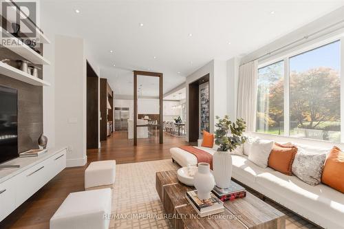 263 Dawlish Avenue, Toronto (Bridle Path-Sunnybrook-York Mills), ON - Indoor Photo Showing Living Room