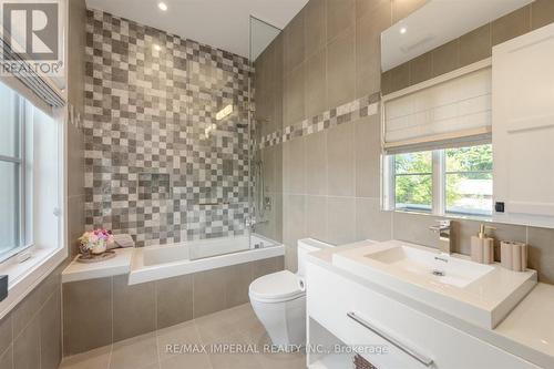 263 Dawlish Avenue, Toronto (Bridle Path-Sunnybrook-York Mills), ON - Indoor Photo Showing Bathroom