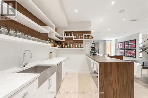 263 Dawlish Avenue, Toronto, ON - Indoor Photo Showing Kitchen