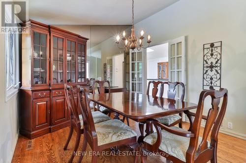 32 Dorcot Avenue, Toronto (Bendale), ON - Indoor Photo Showing Dining Room