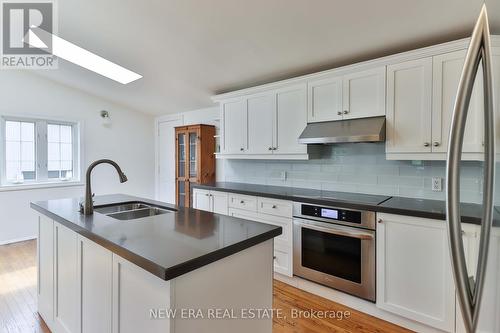 32 Dorcot Avenue, Toronto (Bendale), ON - Indoor Photo Showing Kitchen With Double Sink