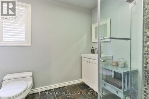 32 Dorcot Avenue, Toronto (Bendale), ON - Indoor Photo Showing Bathroom