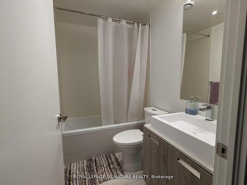 507-2A Church St, Toronto, ON - Indoor Photo Showing Bathroom