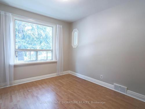 15 Inniswood Dr, Toronto, ON - Indoor Photo Showing Other Room