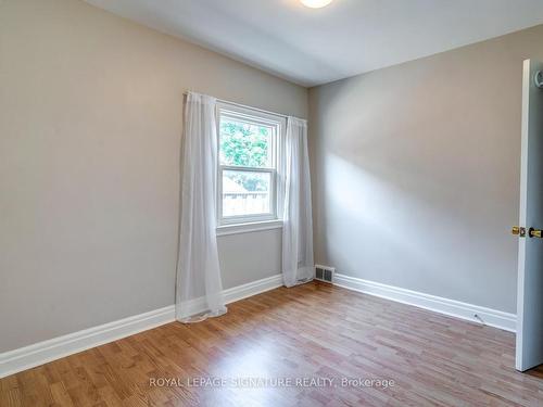 15 Inniswood Dr, Toronto, ON - Indoor Photo Showing Other Room