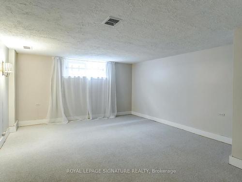 15 Inniswood Dr, Toronto, ON - Indoor Photo Showing Other Room