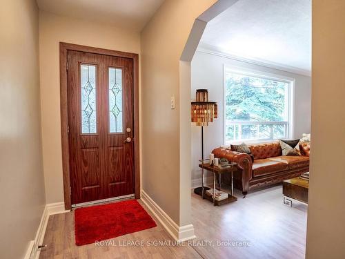 15 Inniswood Dr, Toronto, ON - Indoor Photo Showing Other Room