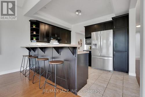 219 Fenning Drive, Clarington (Courtice), ON - Indoor Photo Showing Kitchen