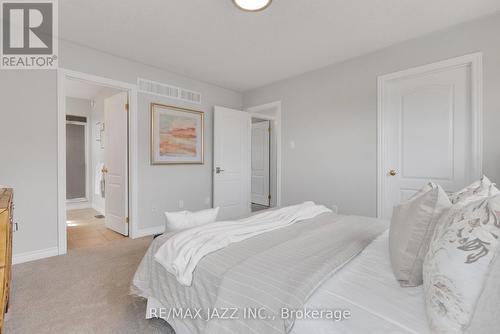 219 Fenning Drive, Clarington (Courtice), ON - Indoor Photo Showing Bedroom