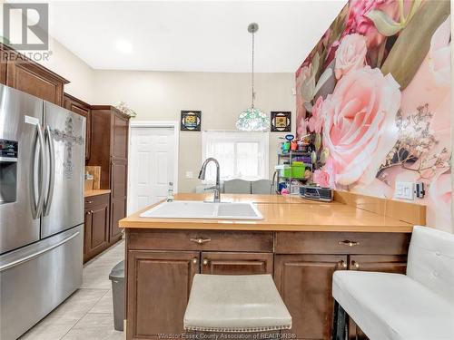 595 Cataraqui, Windsor, ON - Indoor Photo Showing Kitchen