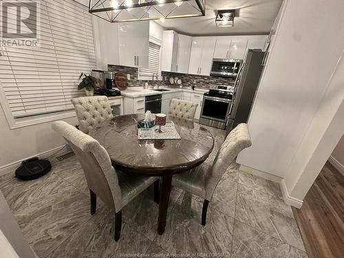 7929 Hawthorne Drive, Windsor, ON - Indoor Photo Showing Dining Room