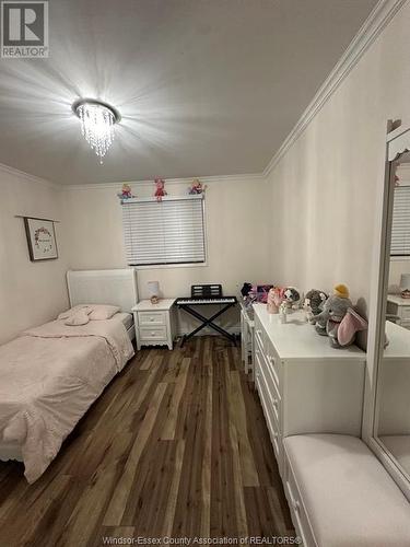 7929 Hawthorne Drive, Windsor, ON - Indoor Photo Showing Bedroom