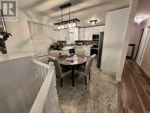 7929 Hawthorne Drive, Windsor, ON - Indoor Photo Showing Dining Room