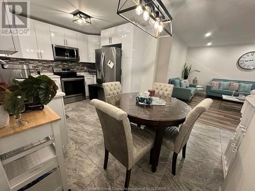 7929 Hawthorne Drive, Windsor, ON - Indoor Photo Showing Dining Room