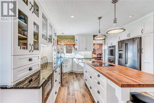 7791 Tilton Lake Road, Sudbury, ON - Indoor Photo Showing Kitchen With Upgraded Kitchen