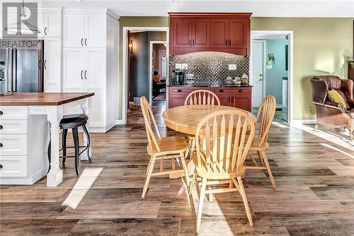 7791 Tilton Lake Road, Sudbury, ON - Indoor Photo Showing Dining Room