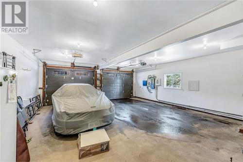 7791 Tilton Lake Road, Sudbury, ON - Indoor Photo Showing Garage