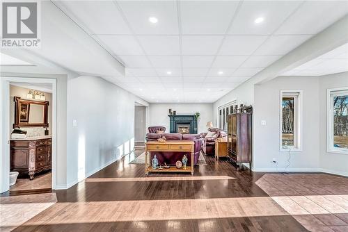 7791 Tilton Lake Road, Sudbury, ON - Indoor Photo Showing Other Room