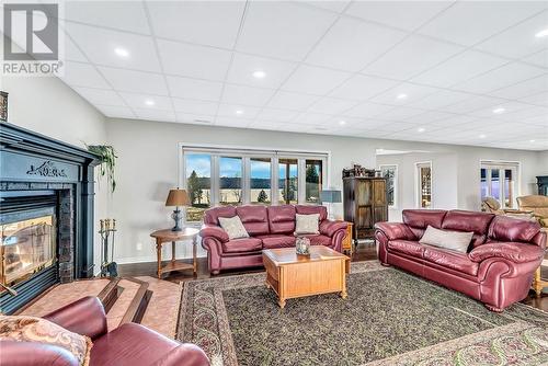 7791 Tilton Lake Road, Sudbury, ON - Indoor Photo Showing Living Room With Fireplace