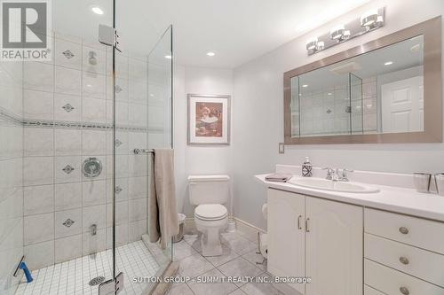 9 Pioneer Drive, Mississauga, ON - Indoor Photo Showing Bathroom