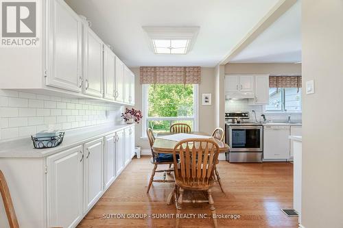 9 Pioneer Drive, Mississauga, ON - Indoor Photo Showing Kitchen